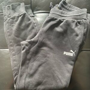 Puma Women’s Black Sweatpants Size Medium M